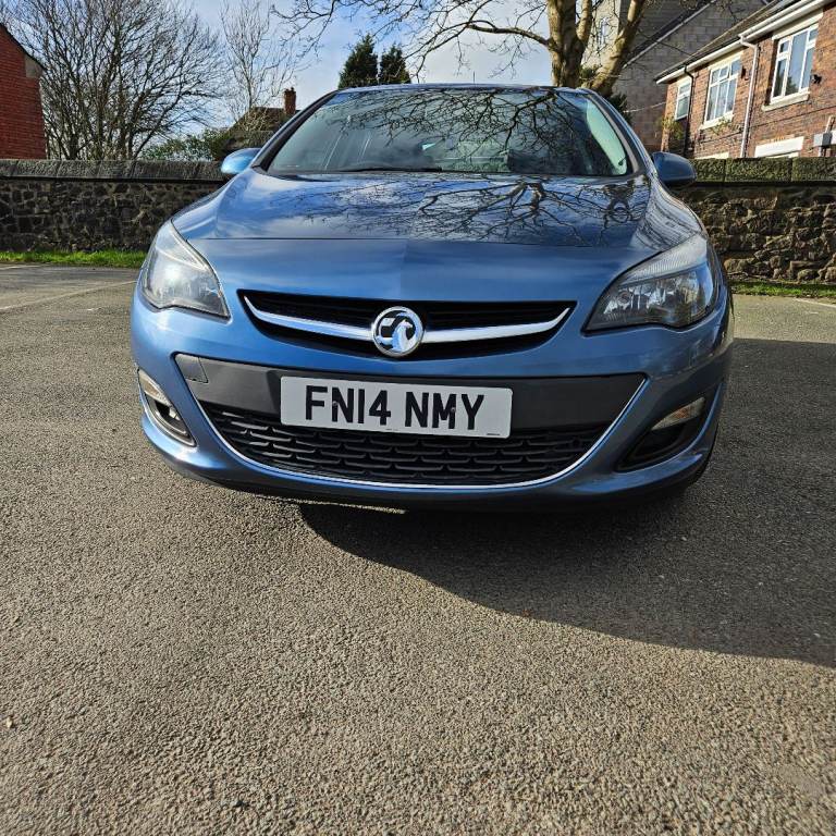 Vauxhall, ASTRA, Hatchback, 2014, Manual, 1686 (cc), 5 doors
