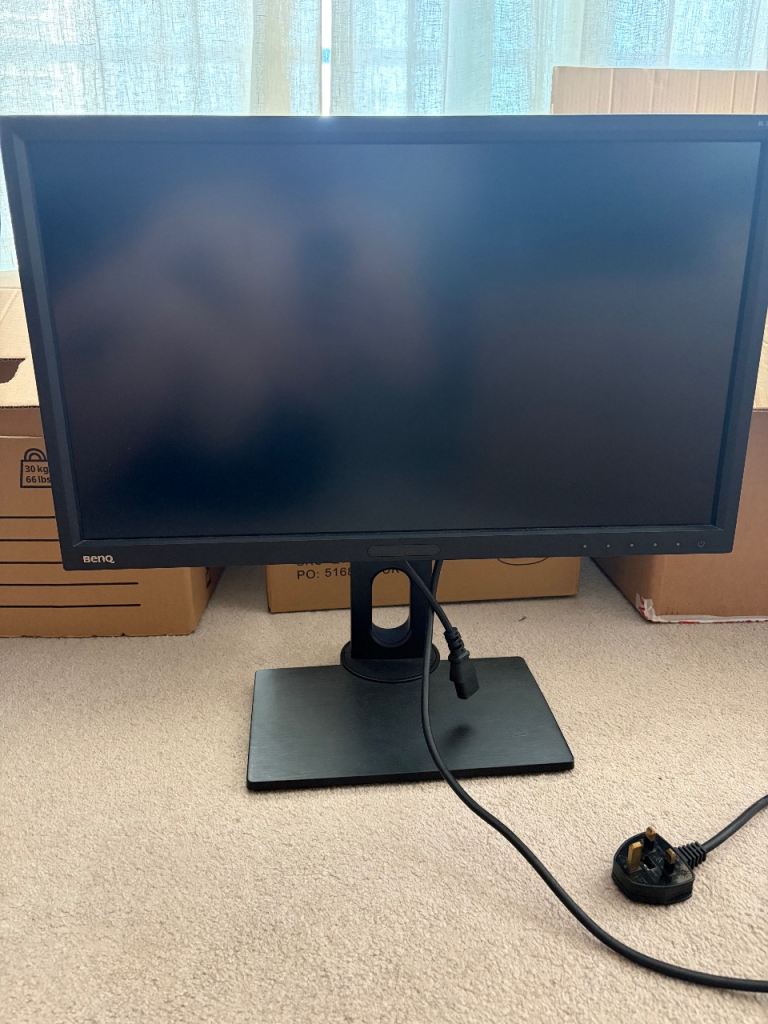 BenQ BL2420PT LCD Monitor – 24-inch, Good Condition
