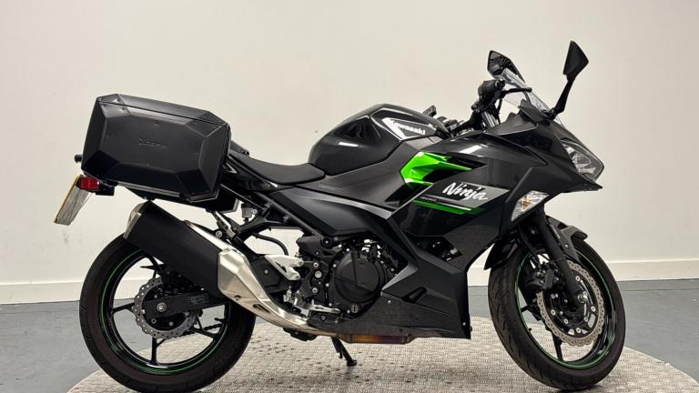 2024 Kawasaki NINJA 400 EX400LPFAN Special Colour Graphics (23MY) SPORTS PETROL Manual