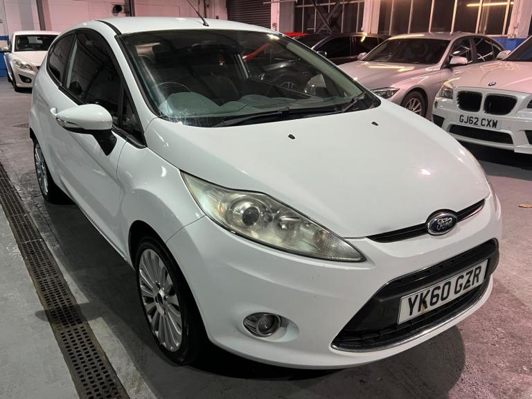 2010 Ford Fiesta 1.4 Titanium 3dr HATCHBACK Petrol Manual