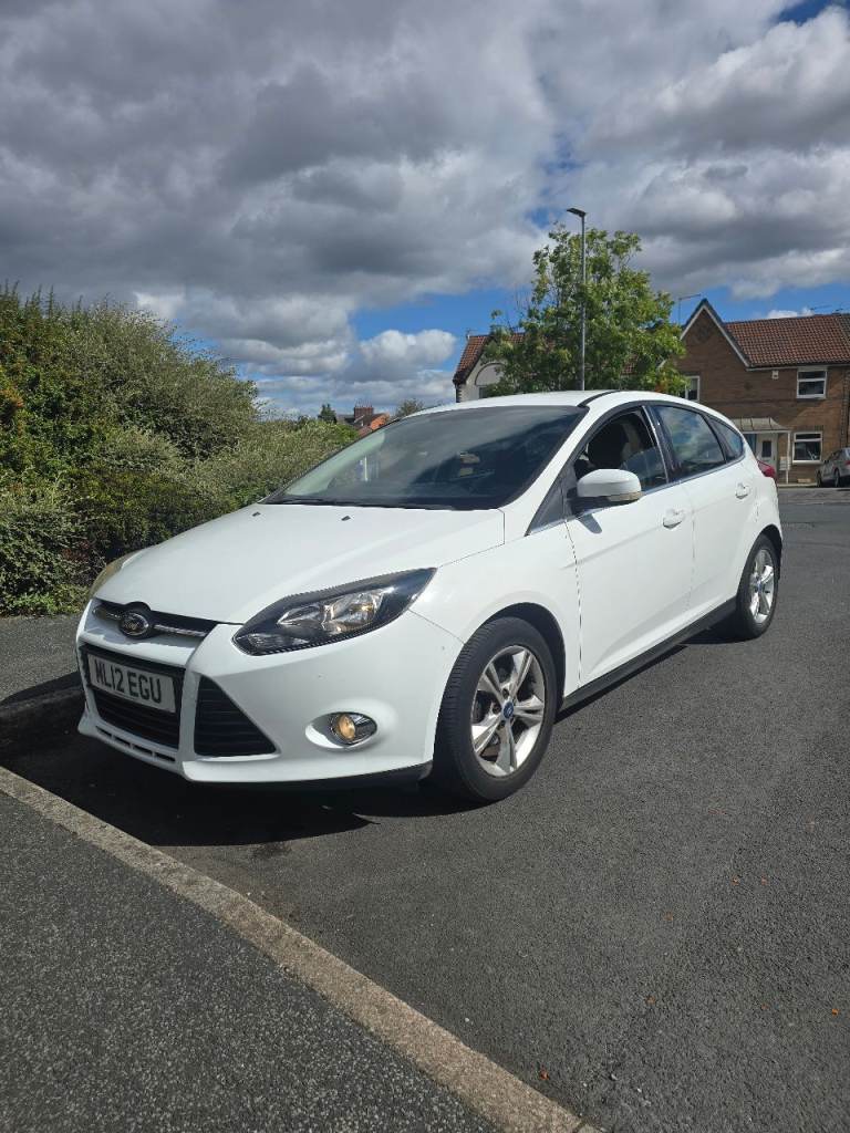 Ford, FOCUS, Hatchback, 2012, Manual, 1596 (cc), 5 doors