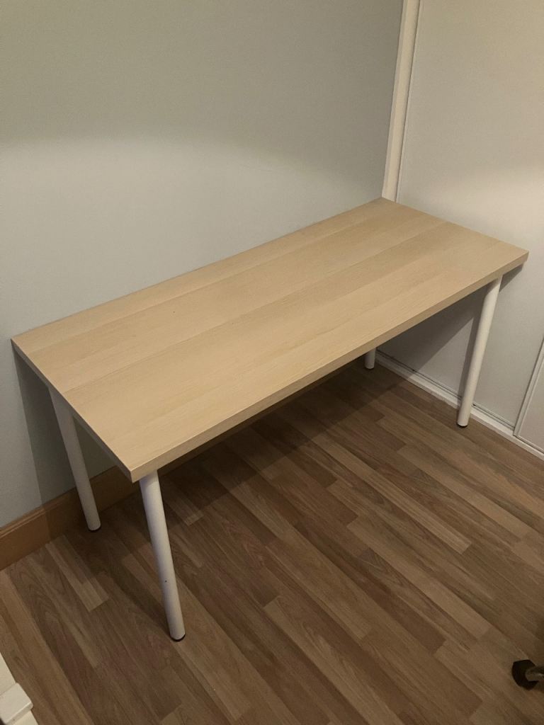 IKEA Light Wood Desk with White Legs – Great Condition