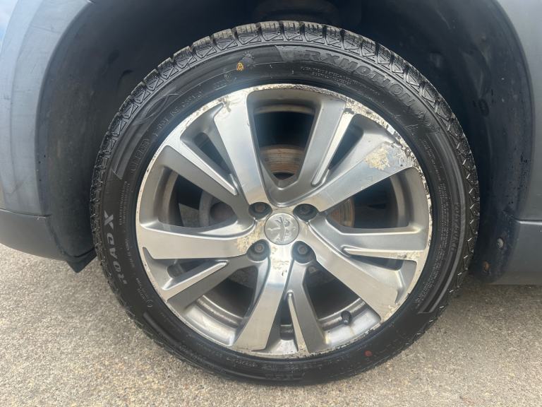 ** F.S.H ** 2017 (67) Peugeot 2008 1.6 BlueHDi Allure 5 dr hatchback ** VALUE **