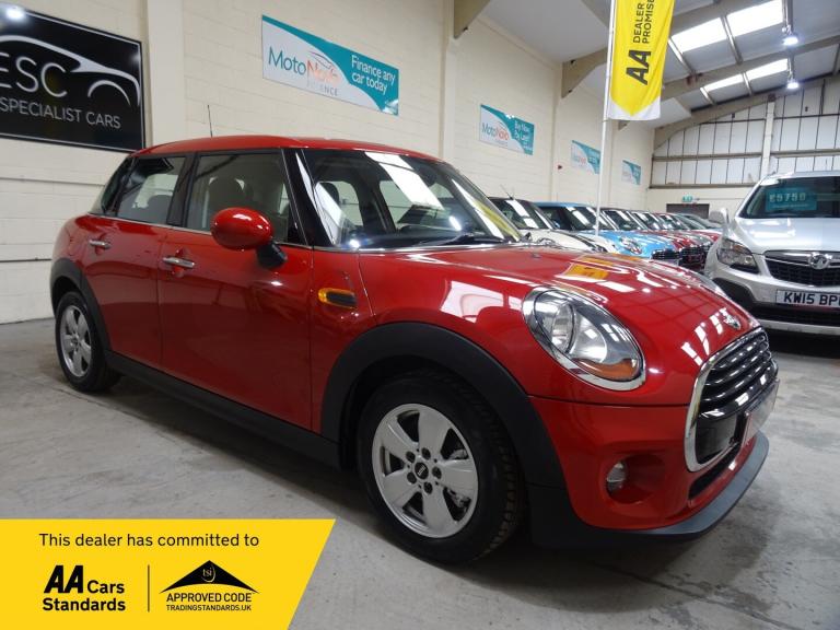 Mini Hatchback 1.5 Cooper 5dr **LOW MILEAGE*ONLY 37000 MILES FROM NEW**