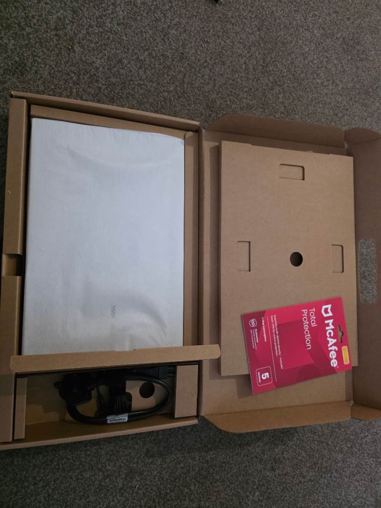 Asus Vivobook X1504V - NJ814W