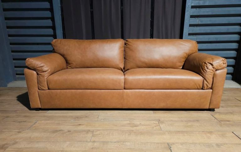 Unused leather 4 seater sofa