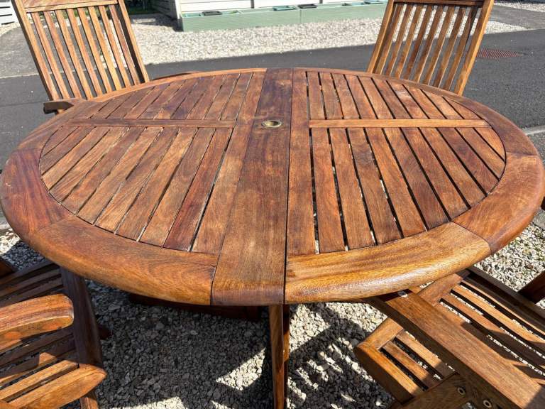 Wooden Table and Chairs Set – Great Condition