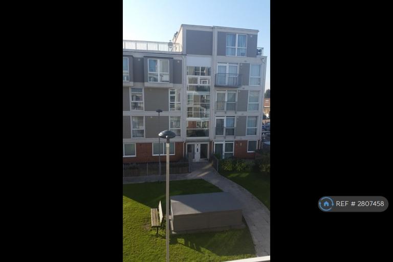 Studio flat in Brownell Place, London, W7 (#2807458)