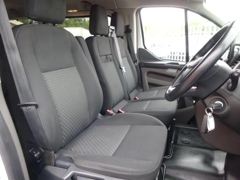 2021 Ford Transit Custom 2.0 320 EcoBlue Trend Kombi L2 H1 Euro 6 (s/s) 5dr MPV Diesel Manual