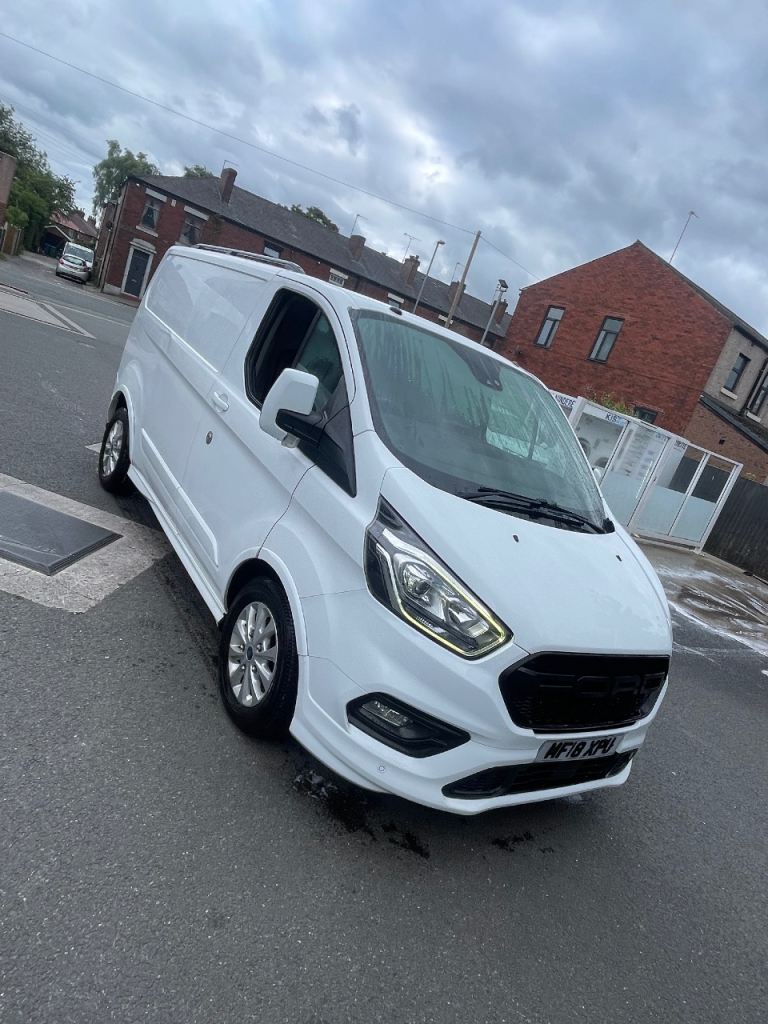 AUTOMATIC FORD TRANSIT CUSTOM SPORT