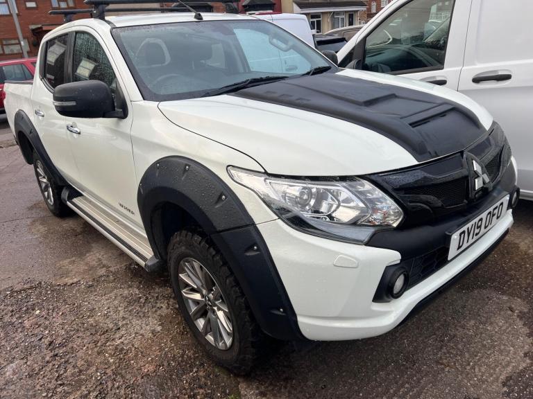 2019 Mitsubishi L200 2.4 DI-D DC Warrior 4WD Euro 6 4dr PICK UP Diesel Manual