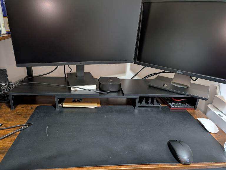  Dual Monitor Stand / Desk Riser £3