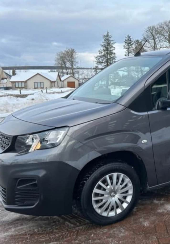 ***NO VAT IMMACULATE 2020 PEUGEOT PARTNER PROFESSIONAL VAN***