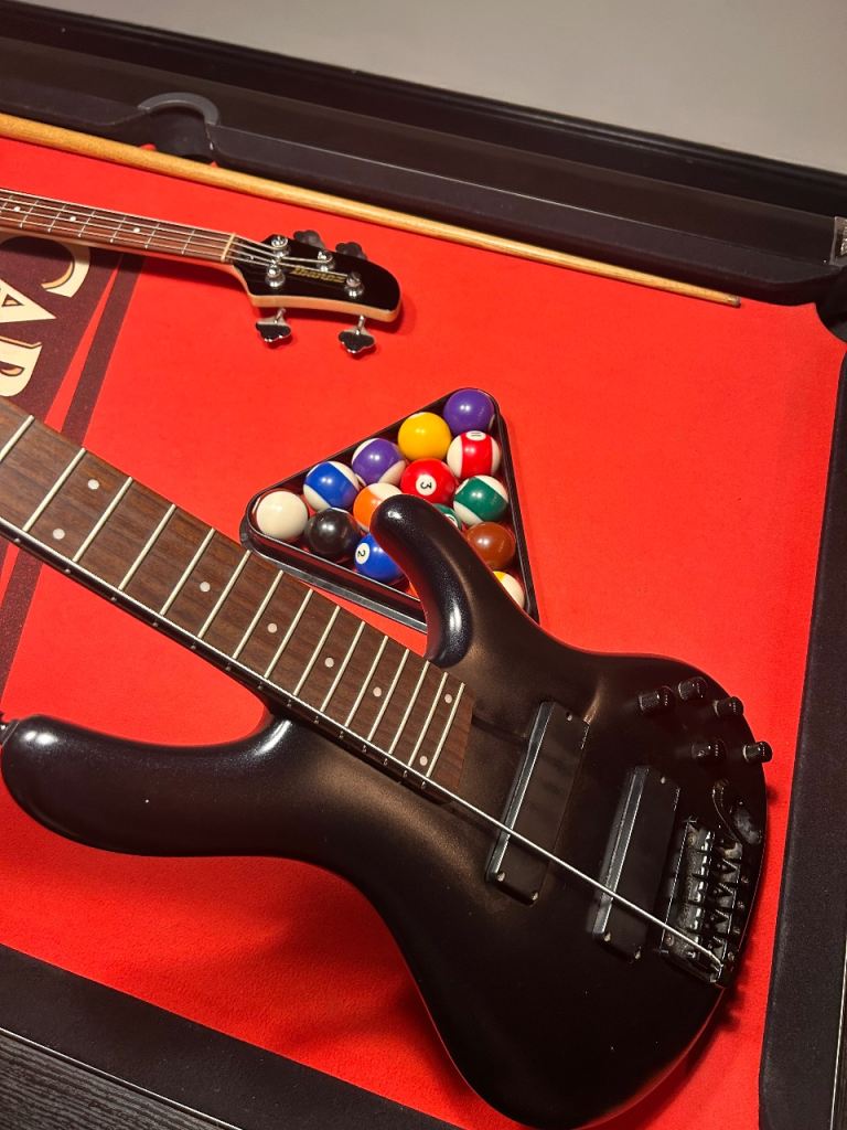 Guitar and bass offers only nothin silly