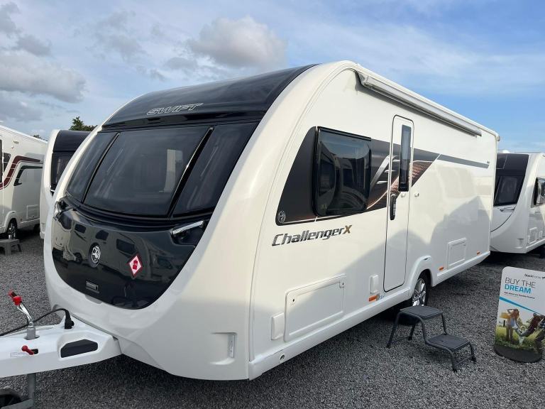 Swift Challenger X 880 2022