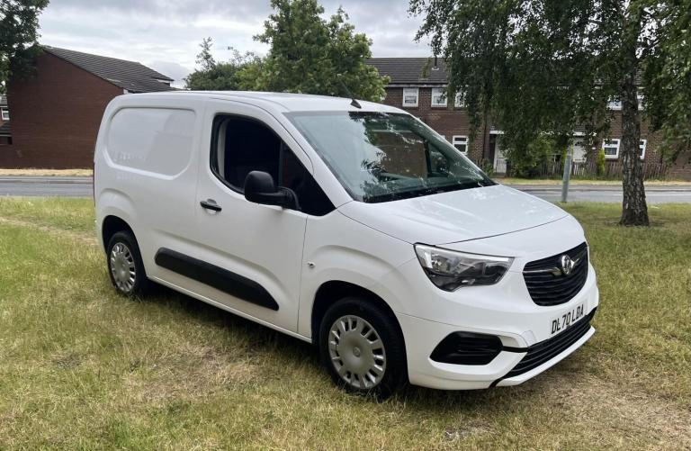 VAUXHALL COMBO 1.6 Turbo D 2300 Sportive 2020