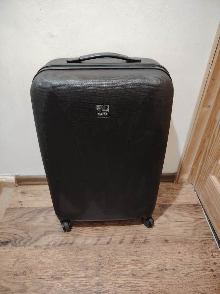 Travel holiday Tripp Black Medium Suitcase luggage very light 4 wheels