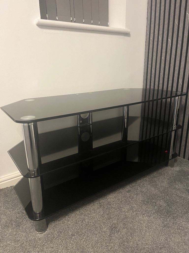 TV Stand- FREE Collection 