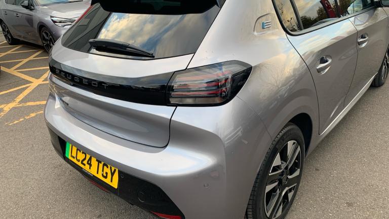 2024 Peugeot 208 50kWh E-Style Hatchback 5dr Electric Auto (7.4kW Charger) (136 ps) Hatchback Ele...