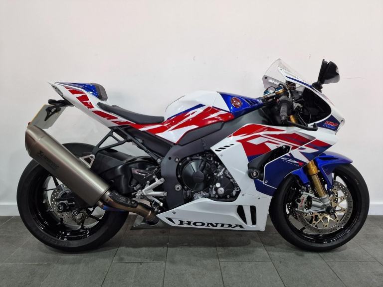 2024 Honda Fireblade CBR1000RRR SP, 30th Anniversary Edition, Warranty 06/26