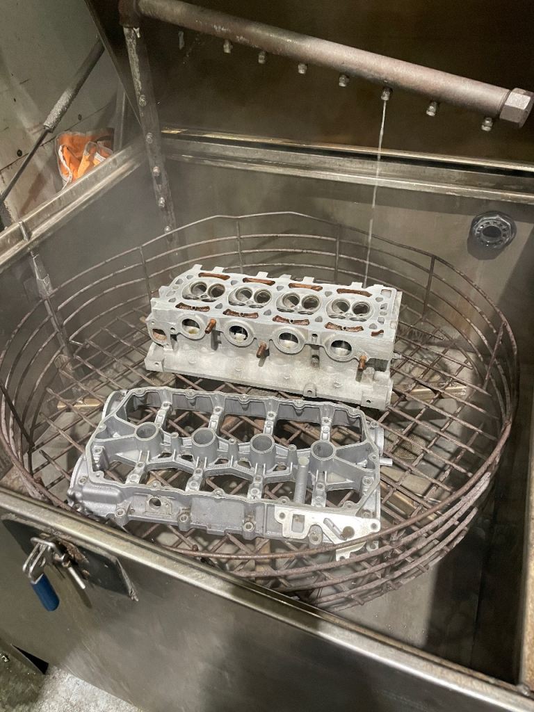 MGF Cylinder head (with VVC mechs and C/C gasket ready to go 