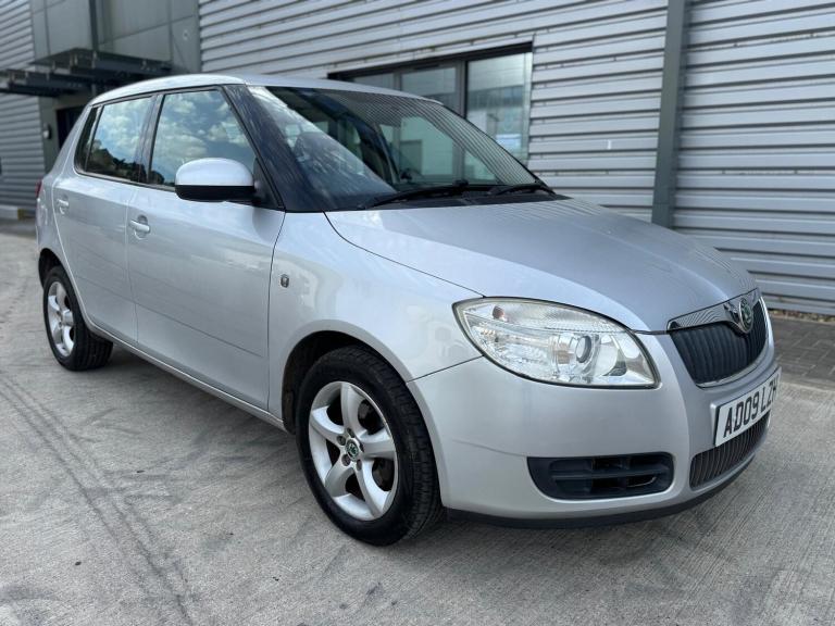 2009 Skoda Fabia 1.6 16V 2 5dr Tiptronic HATCHBACK Petrol Automatic