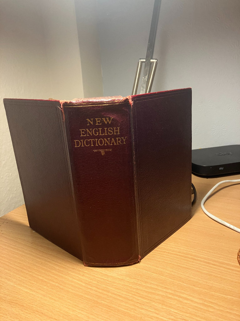 NEW ENGLISH DICTIONARY., Earnest Baker (1932)