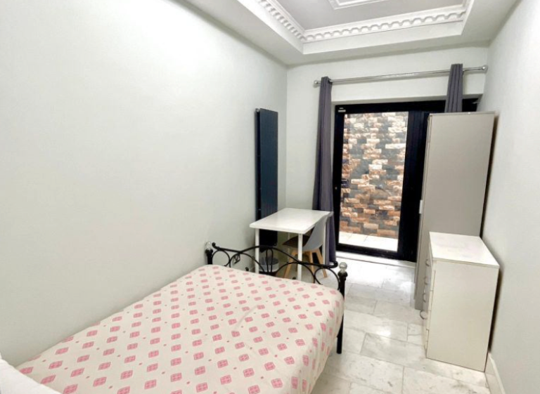 Double Room Finchley Road £1,100/pm - Bills Inc | West Hampstead | Zone 2!