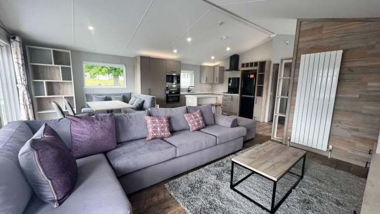 Willerby Mapleton Residential Lodge  in Angus  - Lodge / Caravan 