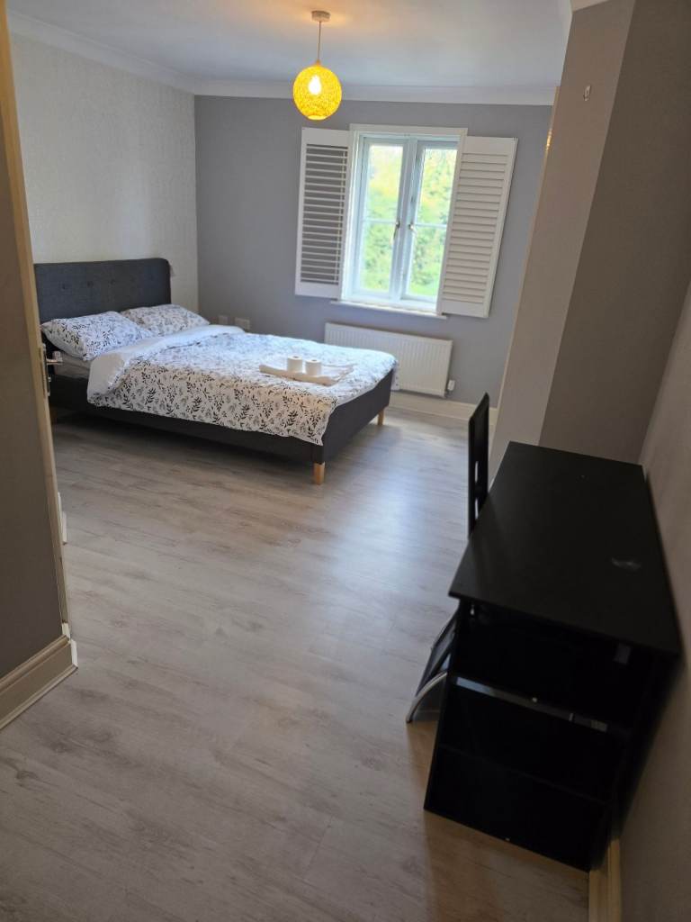 Massive Ensuite Rooms in a Shared House, Covesfield, DA11 (HMO Licensed)