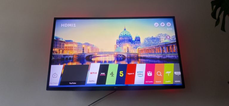 LG Smart 4K TV - 43 inch