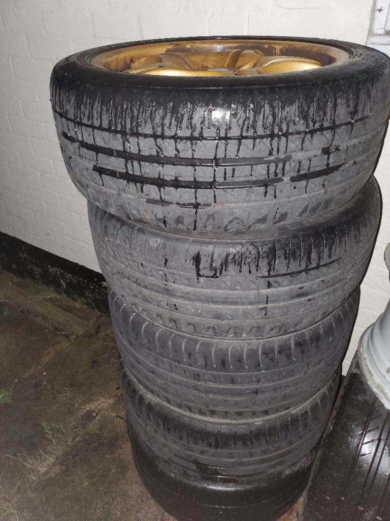 Bmw 17 inch alloys with tyres