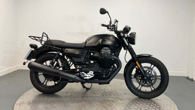 2021 Moto Guzzi V7 Iii Stone ROADSTER Petrol Manual