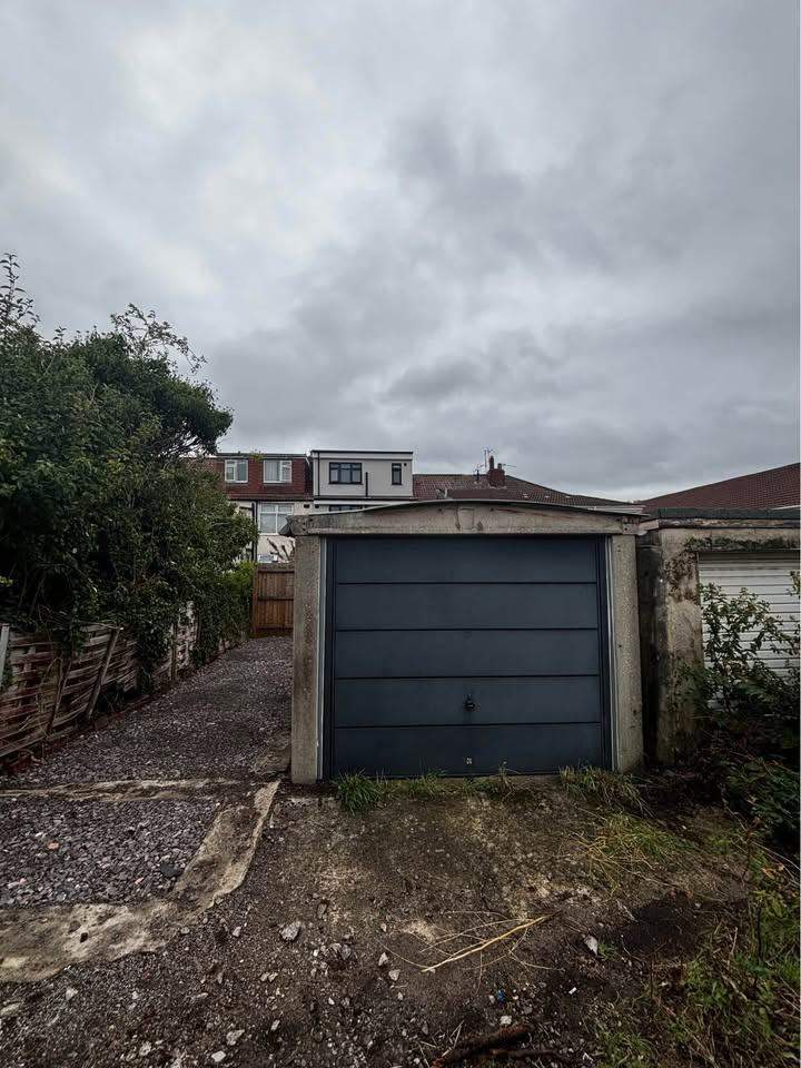 Single Garage to Rent - Horfield
