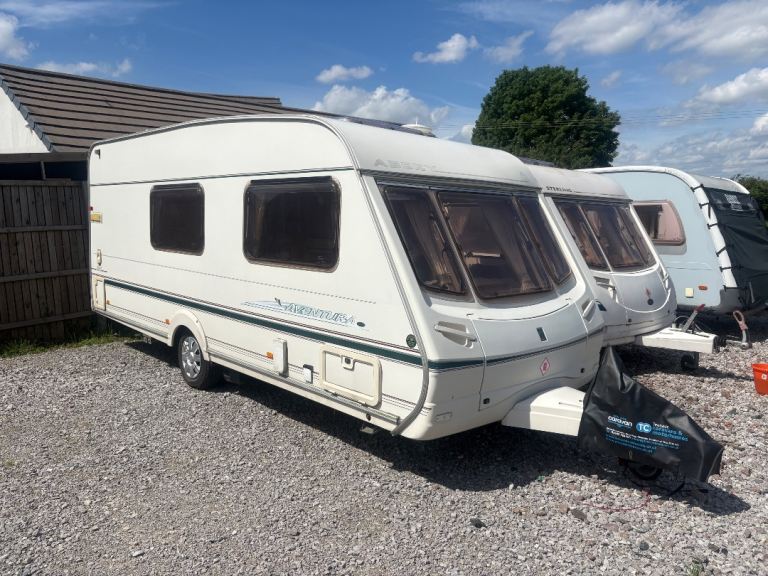 ABBEY AVENTURA 320 WITH MOTOR MOVERS & AWNING 2001 CARAVAN