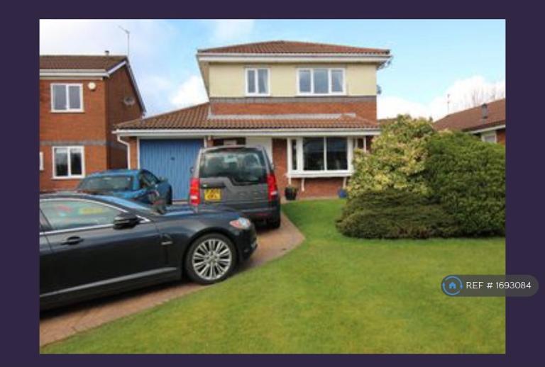 4 bedroom house in The Dene, Blackburn, BB2 (4 bed) (#1693084)