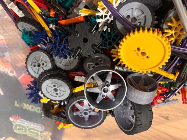K’nex bundle 