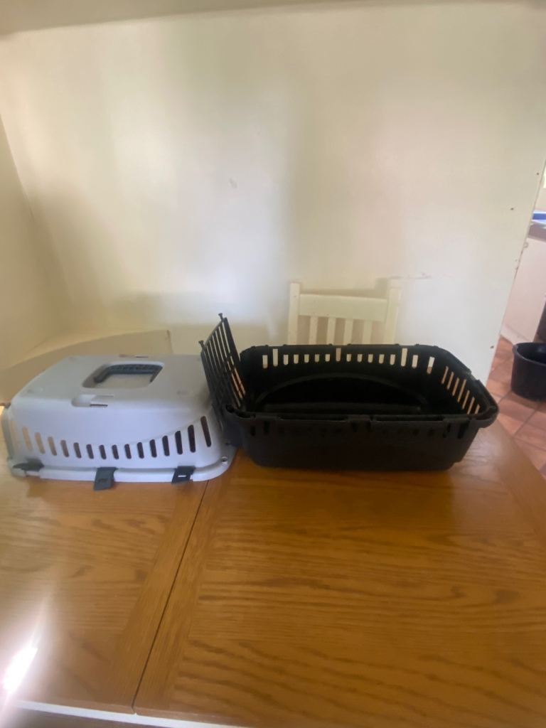 Cat carrier