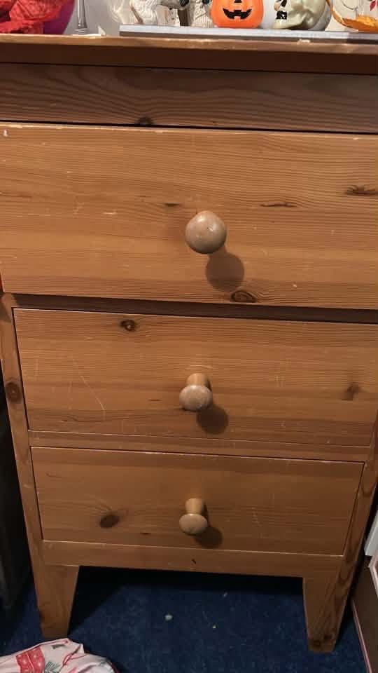 Small Wooden Chest of 3 Drawers – Good Condition