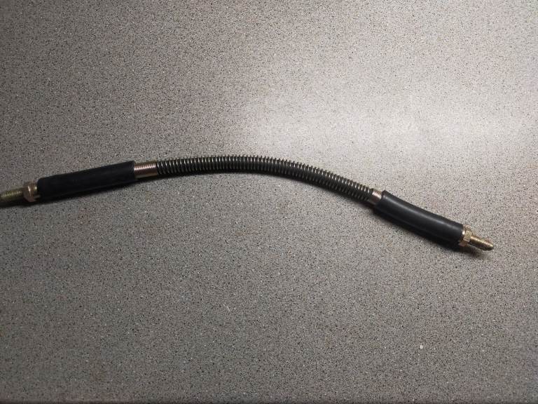 LANDROVER DEFENDER FLEXIBLE BRAKE PIPE