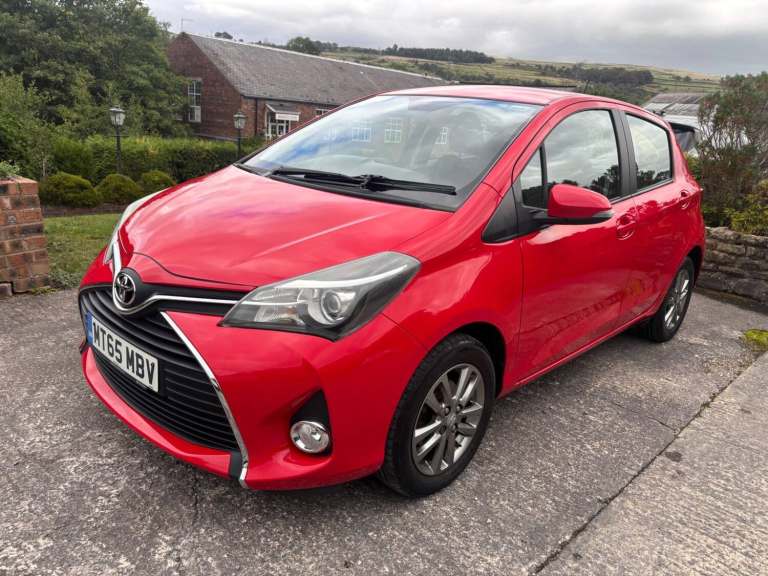 2015 Toyota Yaris 1.33 VVT-i Icon 5dr HATCHBACK PETROL Manual