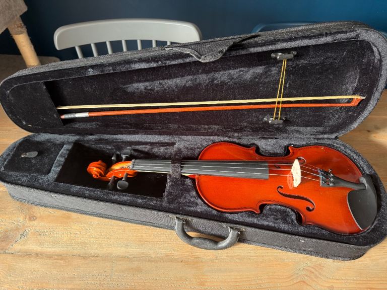 Gear4Music beginners violin