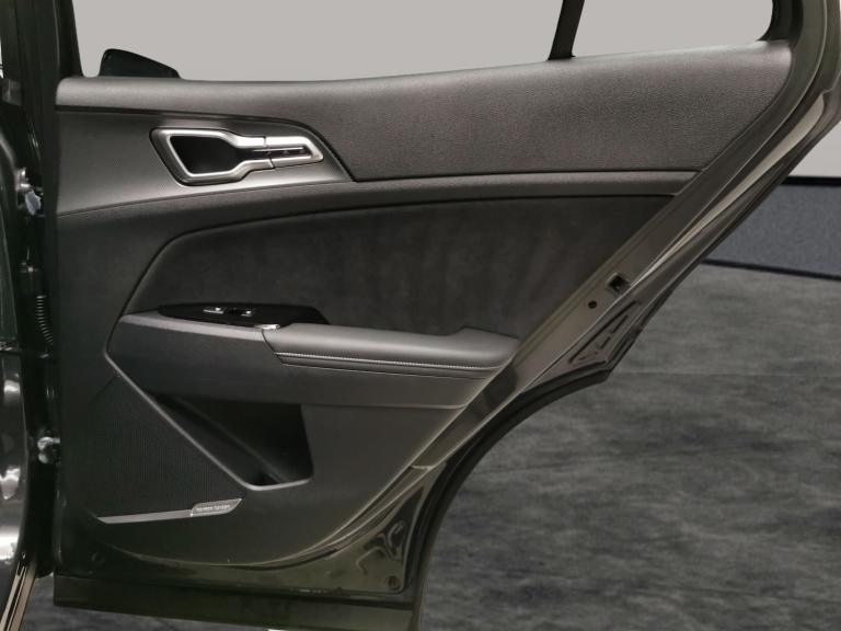 2023 Kia Sportage 1.6 h T-GDi GT-Line S SUV 5dr Petrol Hybrid Auto Euro 6 (s/s) (226 bhp) - H Suv...