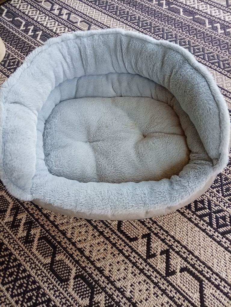 Plush grey dog cat bed washable 