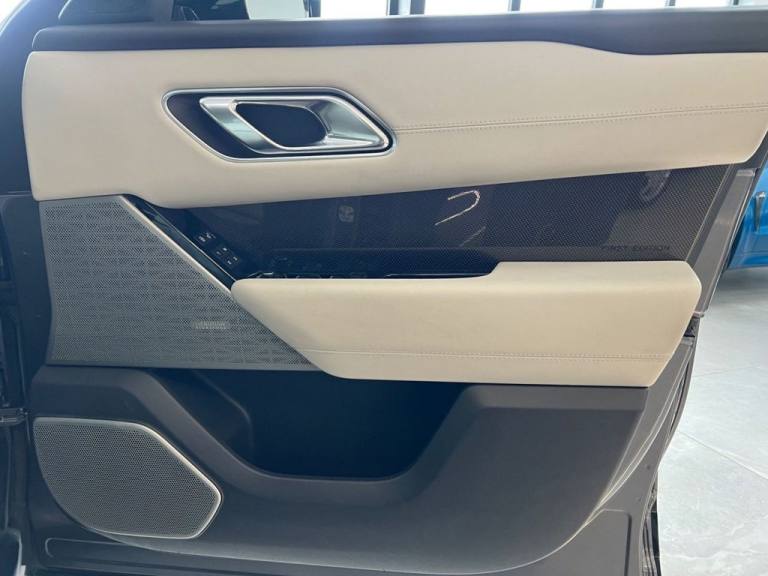 2017 Land Rover Range Rover Velar 3.0 SD6 V6 First Edition SUV 5dr Diesel Auto 4WD Euro 6 (s/s) (...