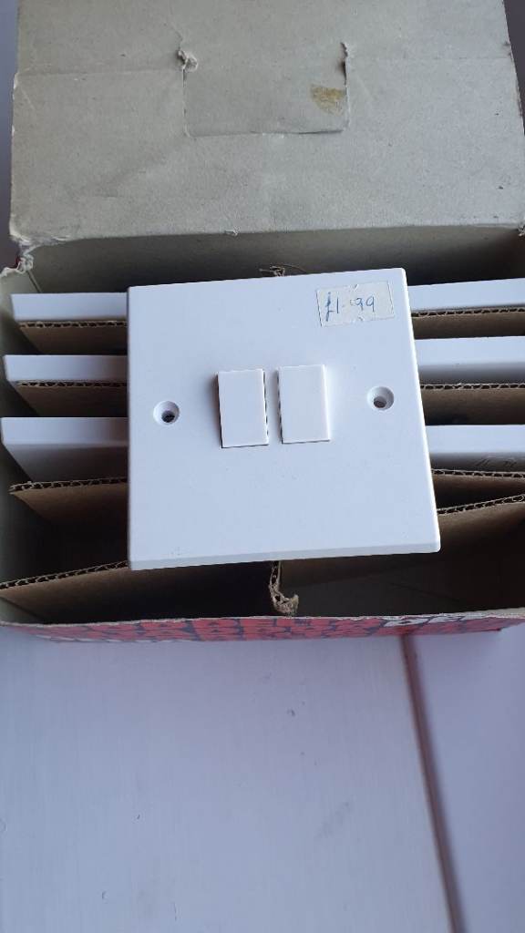 DELTA TWIN LIGHT SWITCH FITTING (7 IN TOTAL)