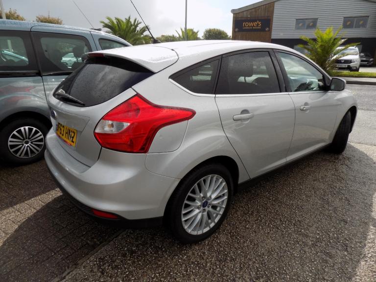 2013 Ford Focus 1.6 Zetec 5dr HATCHBACK Petrol Manual