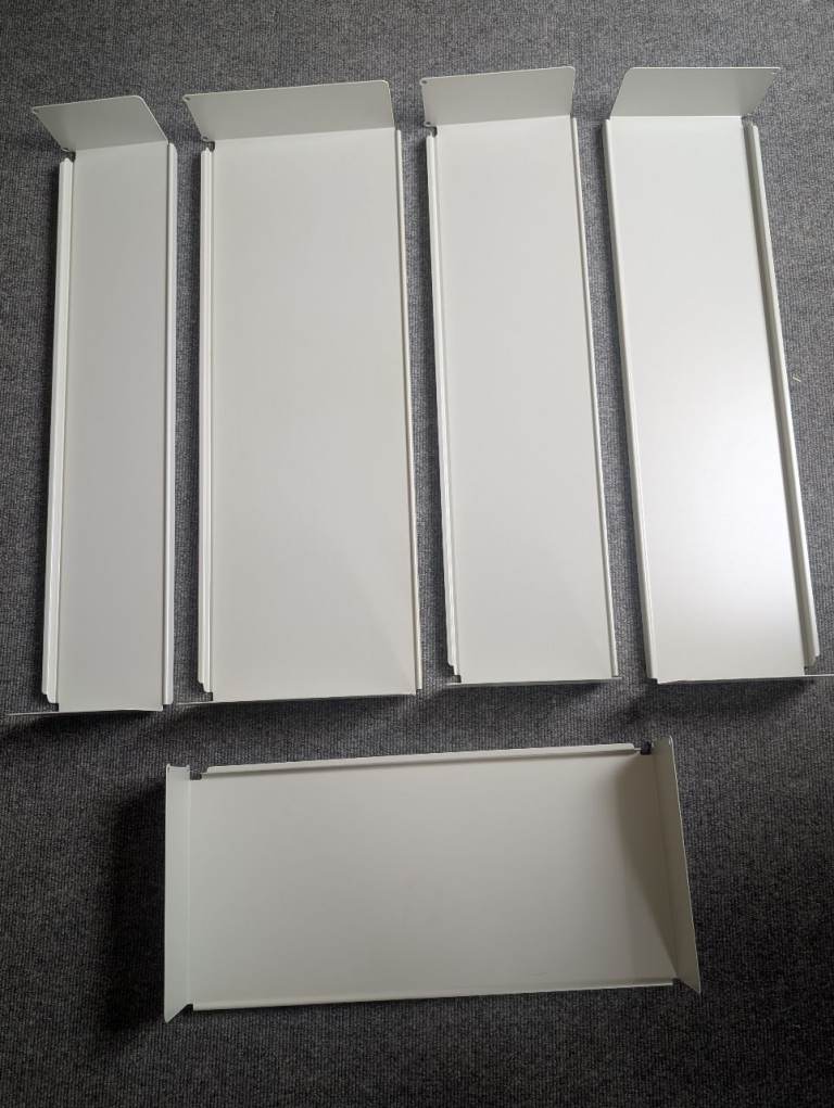 Vitsoe shelves 90cm x 16, 22, 30 and 65.5cm x 30