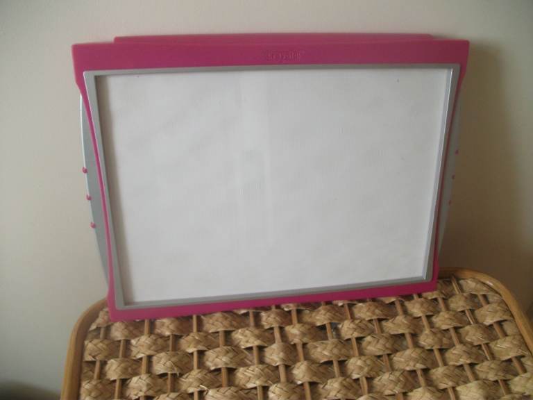 CRAYOLA LIGHT UP TRACING PAD