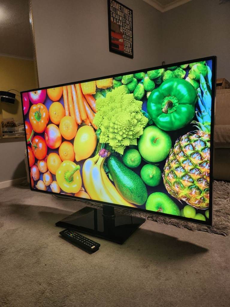 50 inch Panasonic 4k Smart Ultra UHD LED WiFi TV with Stand and Remote £149